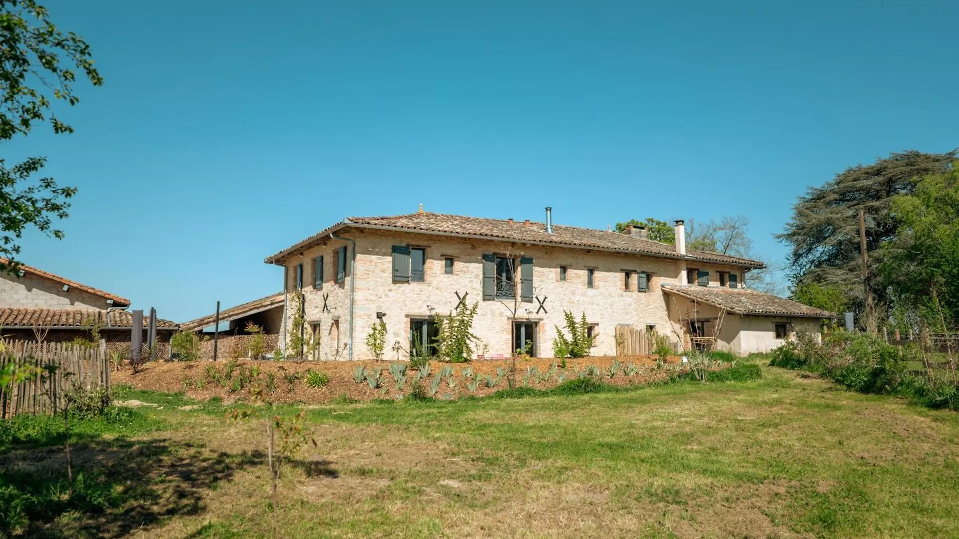 Bed & Breakfast Le Rivalou - Chambres D'Hotes - Grazac - Tarn Frankrijk